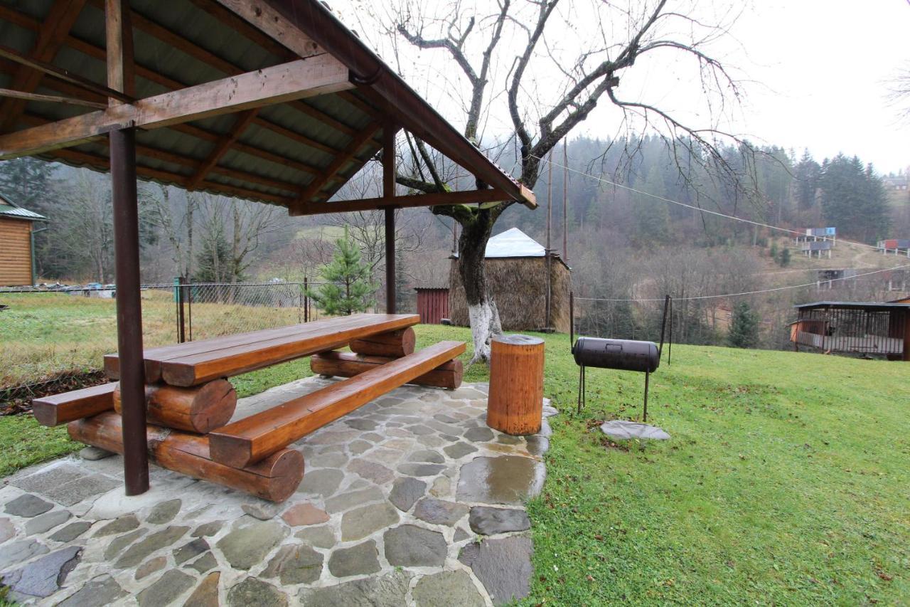 Ferienwohnung Карпатська Полонина Jaremtsche Exterior foto